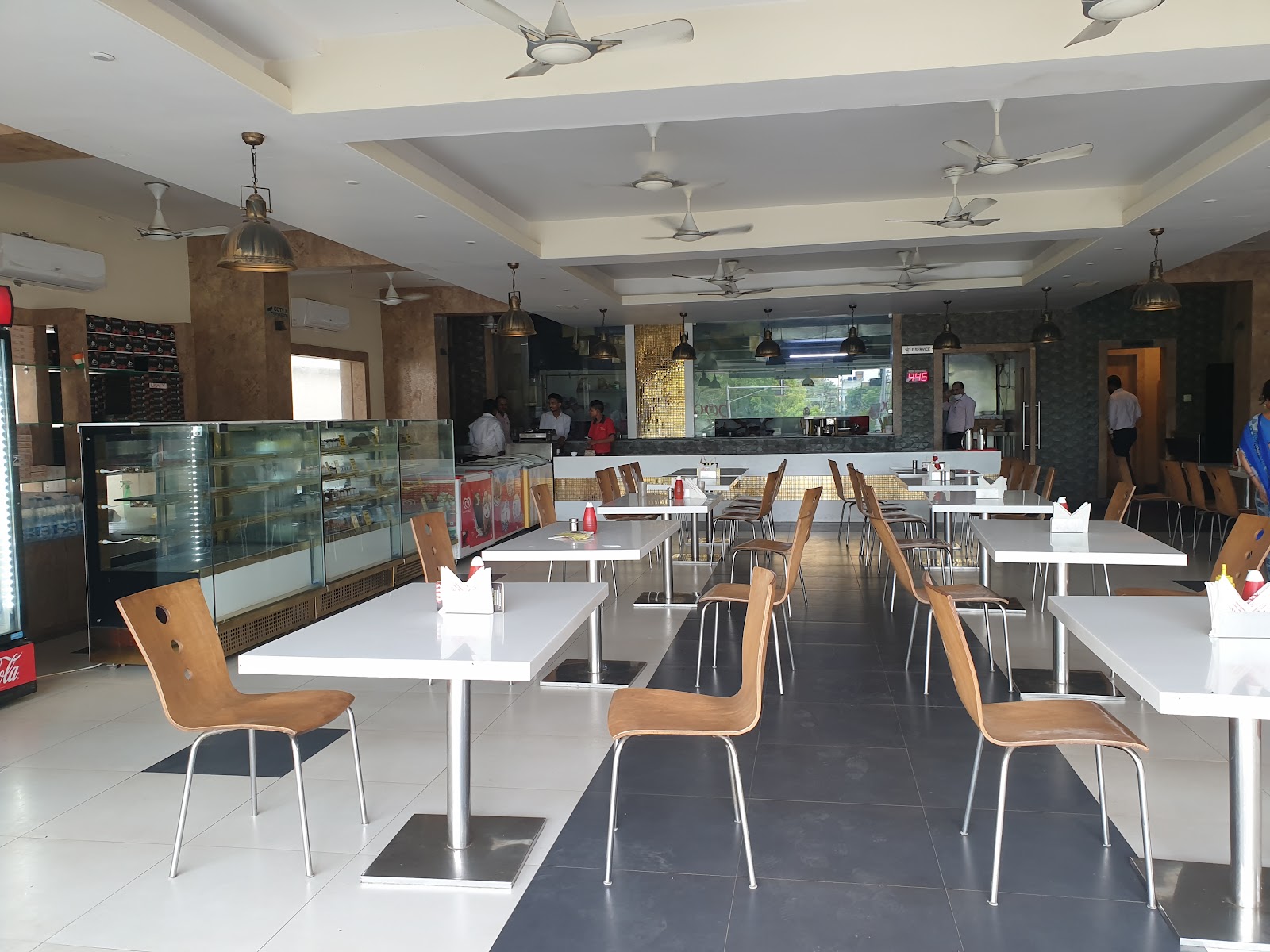 Food Xpress restaurant